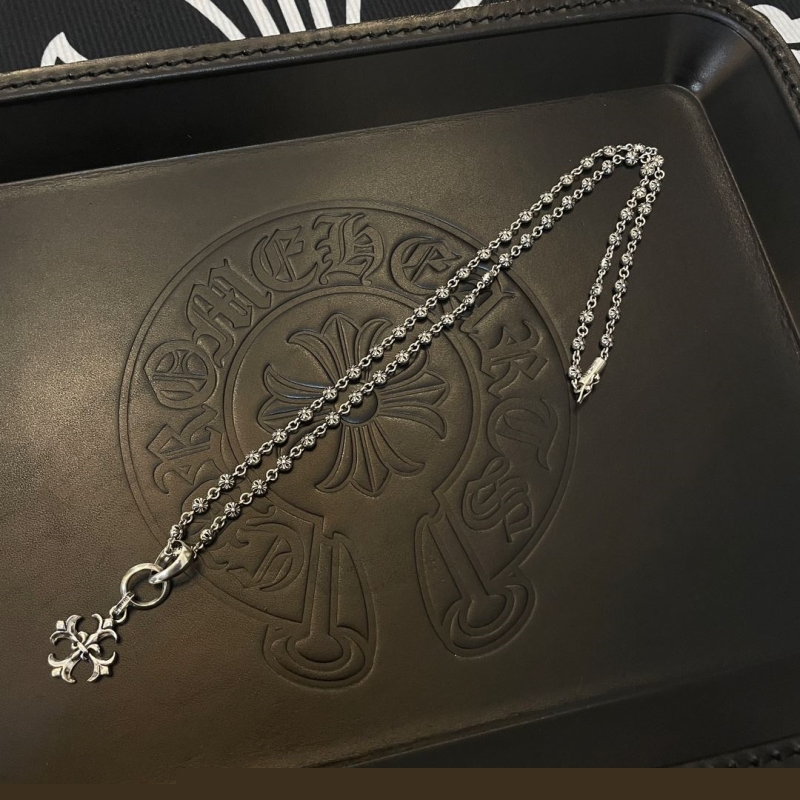 Ch**me He**ts necklaces